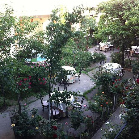 Hostel Tropical Drobeta Turnu Severin Exterior photo